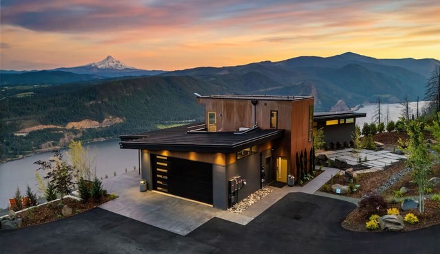 Private guest suite on Underwood Mountain