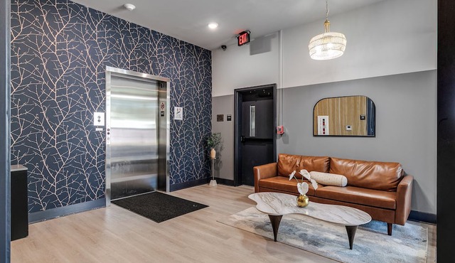 Evelyn 319 - Beautiful brand-new 1BR in beautiful Forest Hill